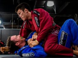 Middle Mount BJJ