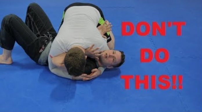 Side Control Escape - The Biggest Mistake That Everyone Do